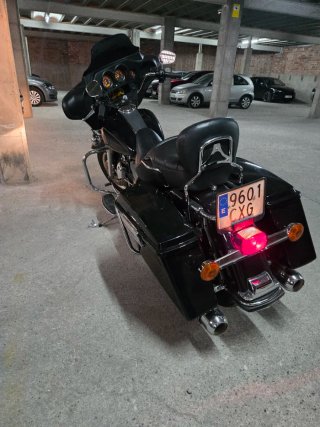 Harley Davidson Electra Glide Negra