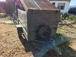 Remolque cerrado <750kg