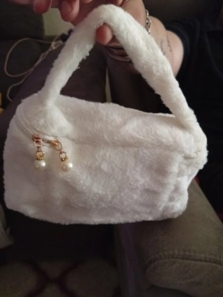 Bolso o neceser con diseño de hello Kitty