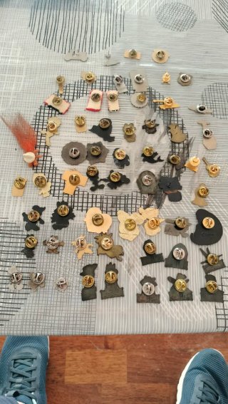 Lote Pins Disney y Anime Varios - 1€ Unidad
