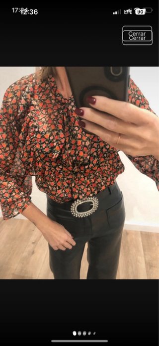 Blusa floral con lazada