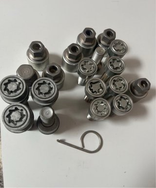 Tornillos Antirrobo VW GOLF SEAT VW T4T5 T6.1 AUDI