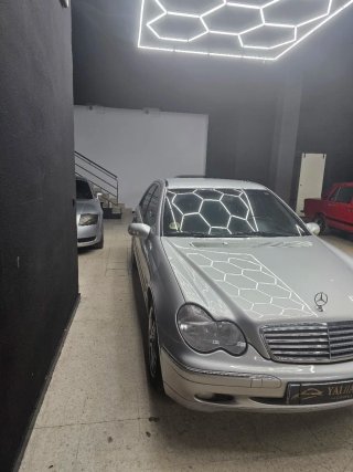 Mercedes-Benz Clase C 2001