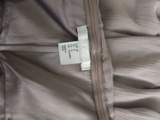 Vestido marrón plisado