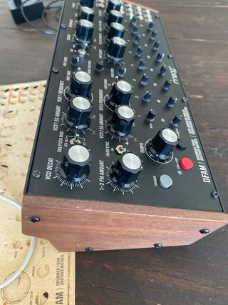 Moog DFAM Sintetizador Analógico y Secuenciador