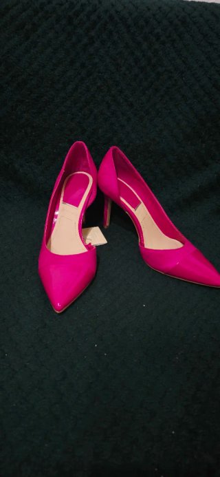 Tacones Stradivarius (nuevos, con etiqueta)