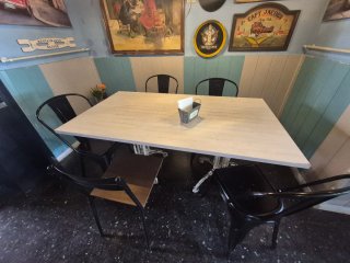 Mesa y Sillas de Restaurante deferentes