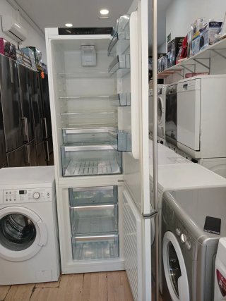 Nevera AEG y Lavadora Bosch