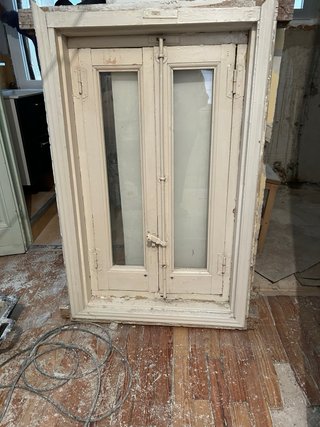 Ventana madera con contraventana
