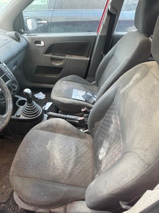 Ford Fiesta V 1.4 Gasolina 2002 Despiece