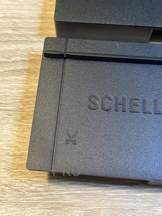 Dispositivi antielevazione per persiane Schellenberg