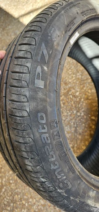 Neumático Pirelli Cinturato P7 235/45 R17 94Y