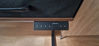 Mesa escritorio elevable de madera y metal