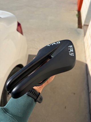 Sillín Fizik Transiro Aeris R5 Negro