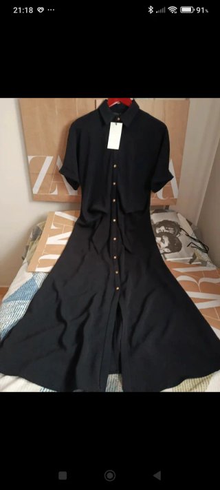 Vestido Zara largo botones dorados XS
