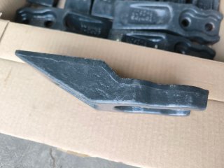 Dientes, púas o uñas de Cazo Pala Tenías T-2603