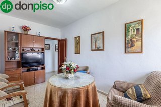 Piso en venta en Almanjáyar en Granada