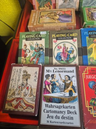 Lote de 14 mazos de Tarot y Cartas
