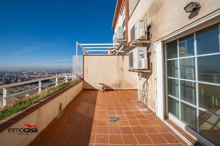 Casa adosada en venta en Bola de Oro - Serrallo en Granada