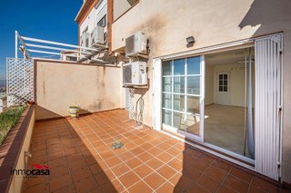 Casa adosada en venta en Bola de Oro - Serrallo en Granada