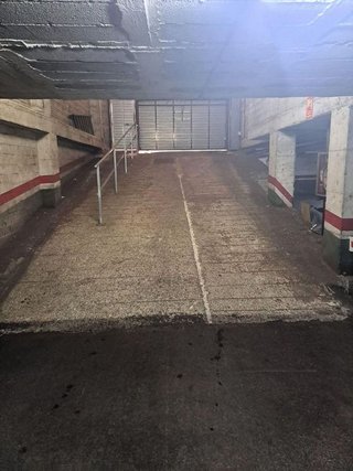 Garaje en venta en La Roureda en Viladecans