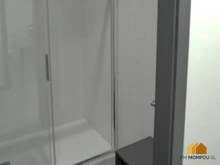 Local comercial en venta en El Castell-Poble Vell en Castelldefels