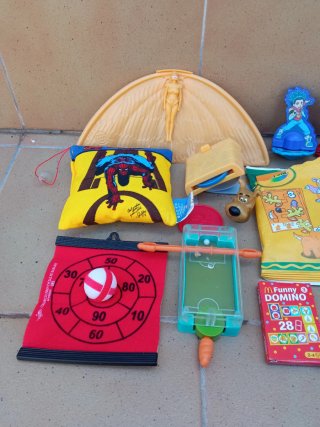 Lote de juguetes para niños