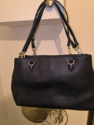 Borsa Ermanno Scervino nera con dettagli oro