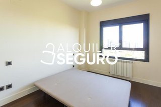 Piso en alquiler en Valdebebas - Valdefuentes en Madrid