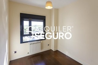 Piso en alquiler en Valdebebas - Valdefuentes en Madrid