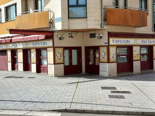 Local comercial en alquiler en Las Eras de Renueva en León