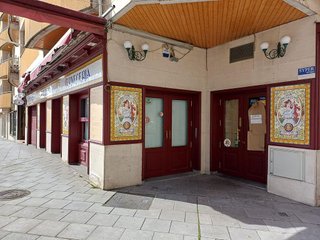 Local comercial en alquiler en Las Eras de Renueva en León