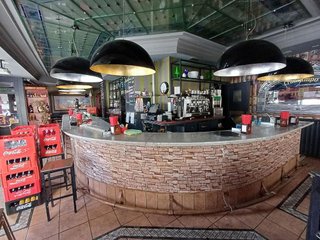 Local comercial en alquiler en Las Eras de Renueva en León