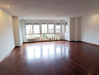 Piso en alquiler en Jaume Roig en Valencia