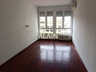 Piso en alquiler en Jaume Roig en Valencia
