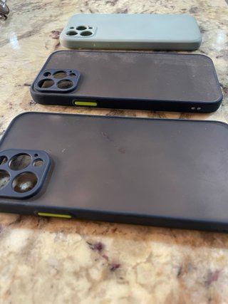 3 Fundas iPhone 12 Pro
