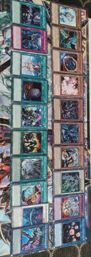 Lote Cartas Yugioh para Andre
