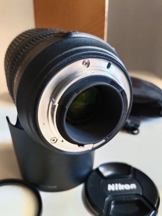 Objetivo Nikon AF-S 70-300mm f/4.5-5.6G VR