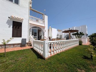 Casa adosada en venta en Altos - La Florida en Orihuela