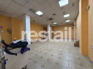 Local comercial en alquiler en Nou Moles en Valencia