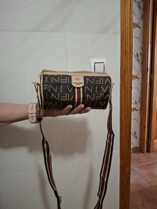 Borsa stile lusso beige e marrone