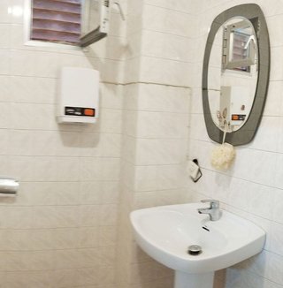 Local comercial en alquiler en La Almozara en Zaragoza