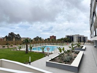 Piso en alquiler en Paus - Poligono San Blas en Alicante