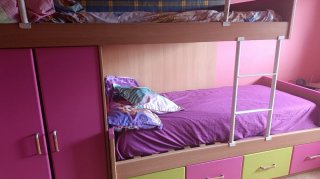 Cama litera infantil con armario y cajones