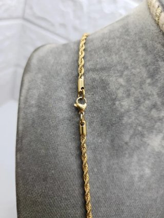 Colgante Medusa Acero Quirúrgico Chapado Oro
