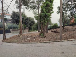 ¡FANTÁSTICO TERRENO URBANO EN SANT FELIU DEL RACÓ!