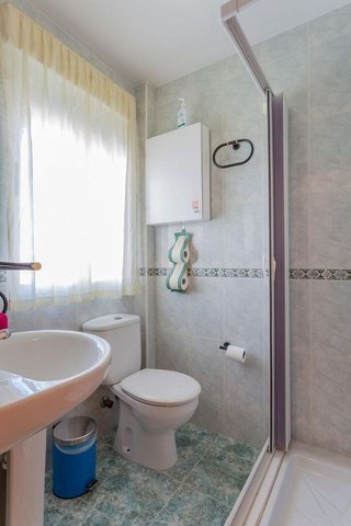 Casa adosada en venta en Cúllar Vega