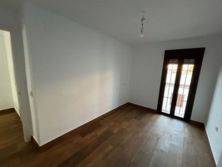 Casa adosada en venta en Brenes