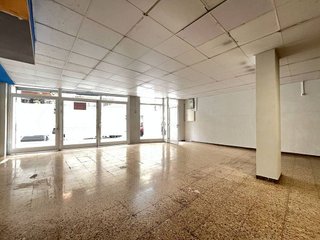 Local comercial en alquiler en La Torrassa en Hospitalet de Llobregat, L´