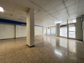 Local comercial en alquiler en La Torrassa en Hospitalet de Llobregat, L´